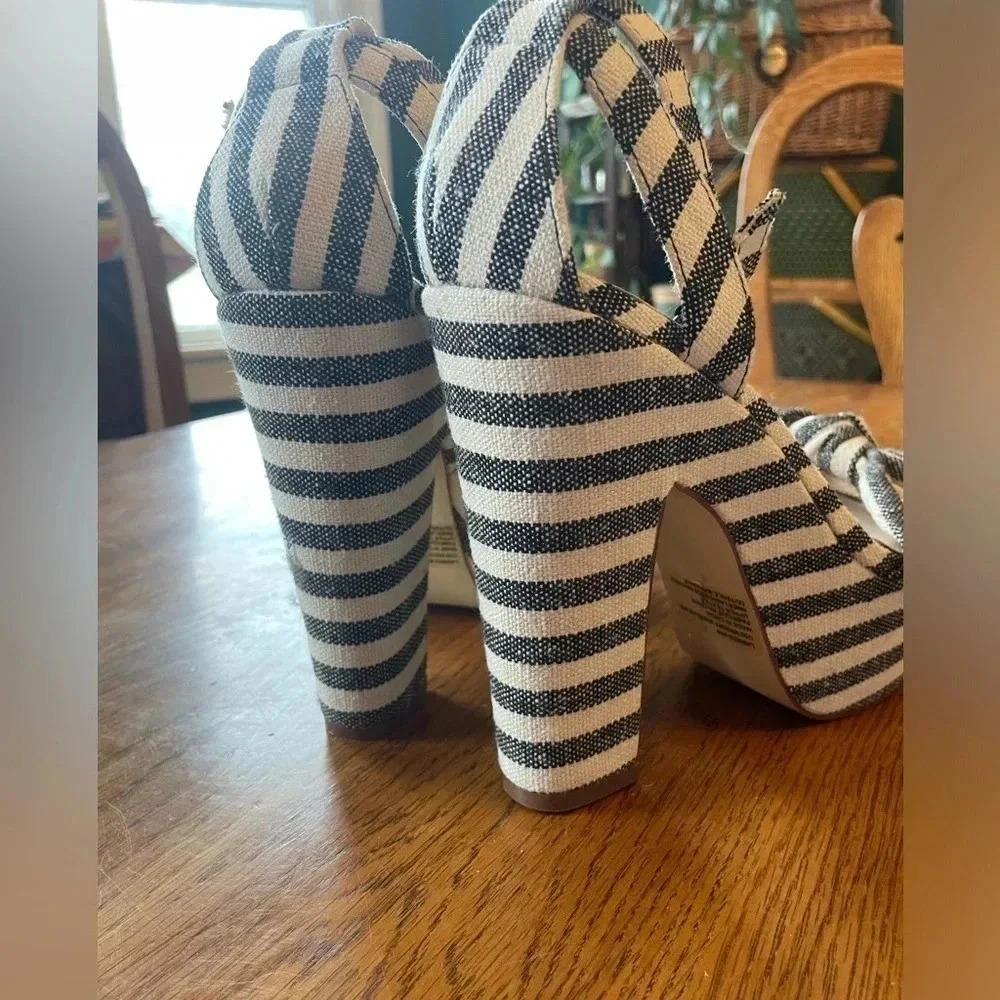 JustFab Black and White Striped Knotted Platform Heels - Picture 7 of 8